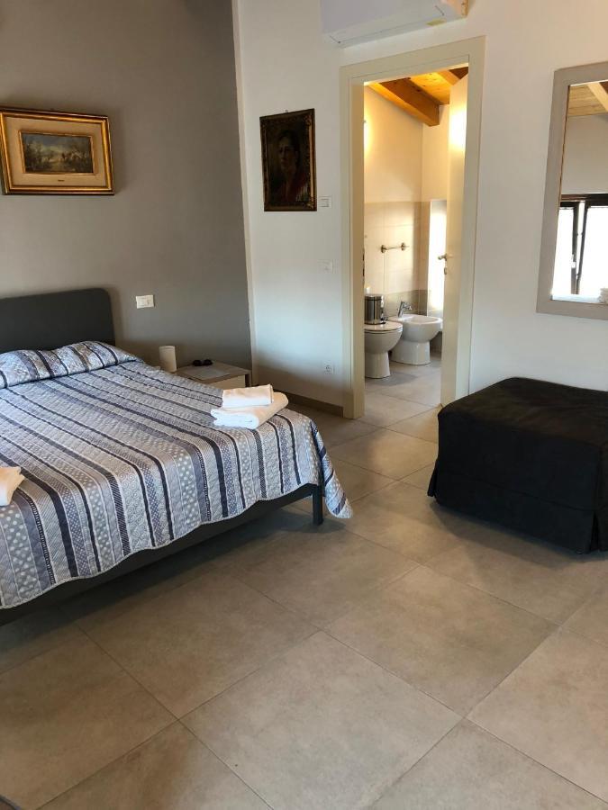 La Casa Della Ada Hotel Castelnuovo del Garda Eksteriør billede