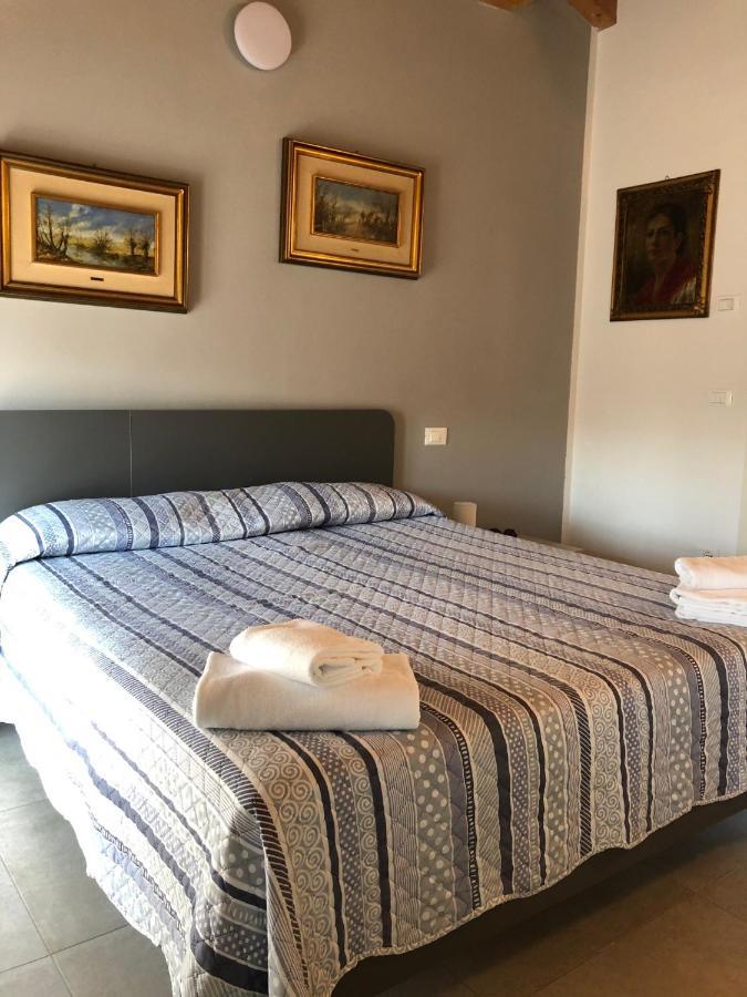 La Casa Della Ada Hotel Castelnuovo del Garda Eksteriør billede