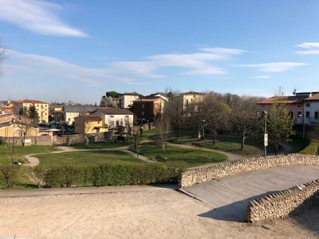 La Casa Della Ada Hotel Castelnuovo del Garda Eksteriør billede